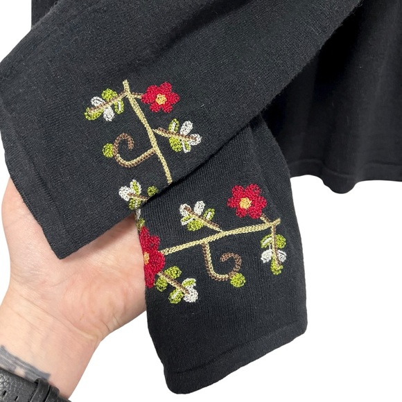 April Cornell • Embroidered Cotton Blend Long Sleeve Top Size M - Picture 4 of 6